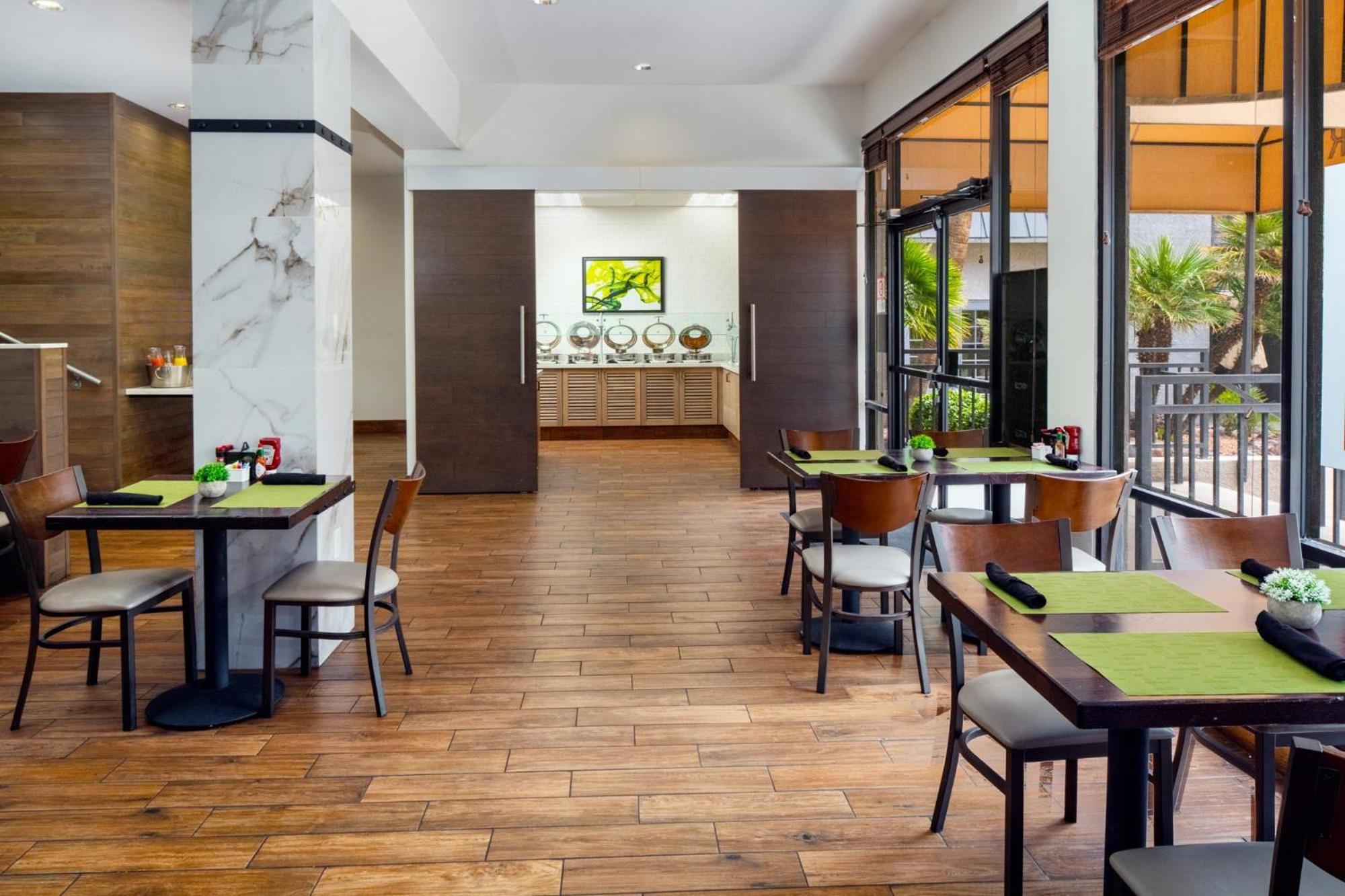 Holiday Inn And Suites Phoenix Airport North By Ihg Eksteriør bilde